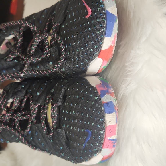 NIKE LEBRON 18 SNEAKERS - Picture 8 of 10